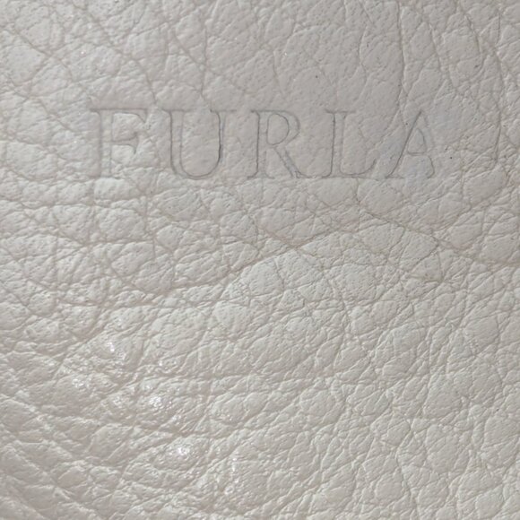 Furla Italian Luxury handbag in excellent condition - Picture 5 of 12